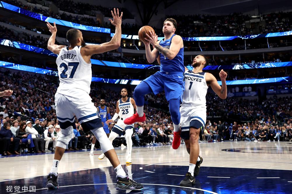 他在费耶诺 他在费耶诺